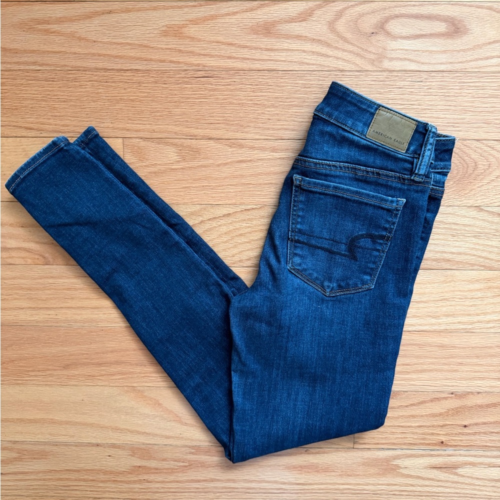 American Eagle Outfitters Dark Wash Jeans size 2